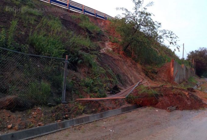 8 случаев схода грязевых масс зафиксировано за сутки в Аламаты