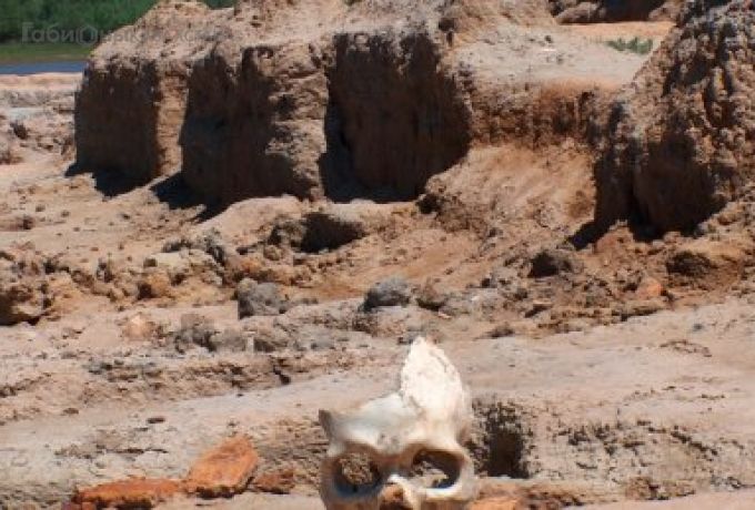Река Урал уничтожает древнее городище Сарайшык