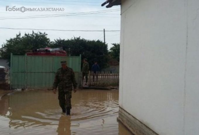 Последствия дождей в Алматинской области: затоплены дома в селах близ Жаркента