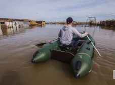 Более 270 населенных пунктов в зоне риска - глава МЧС